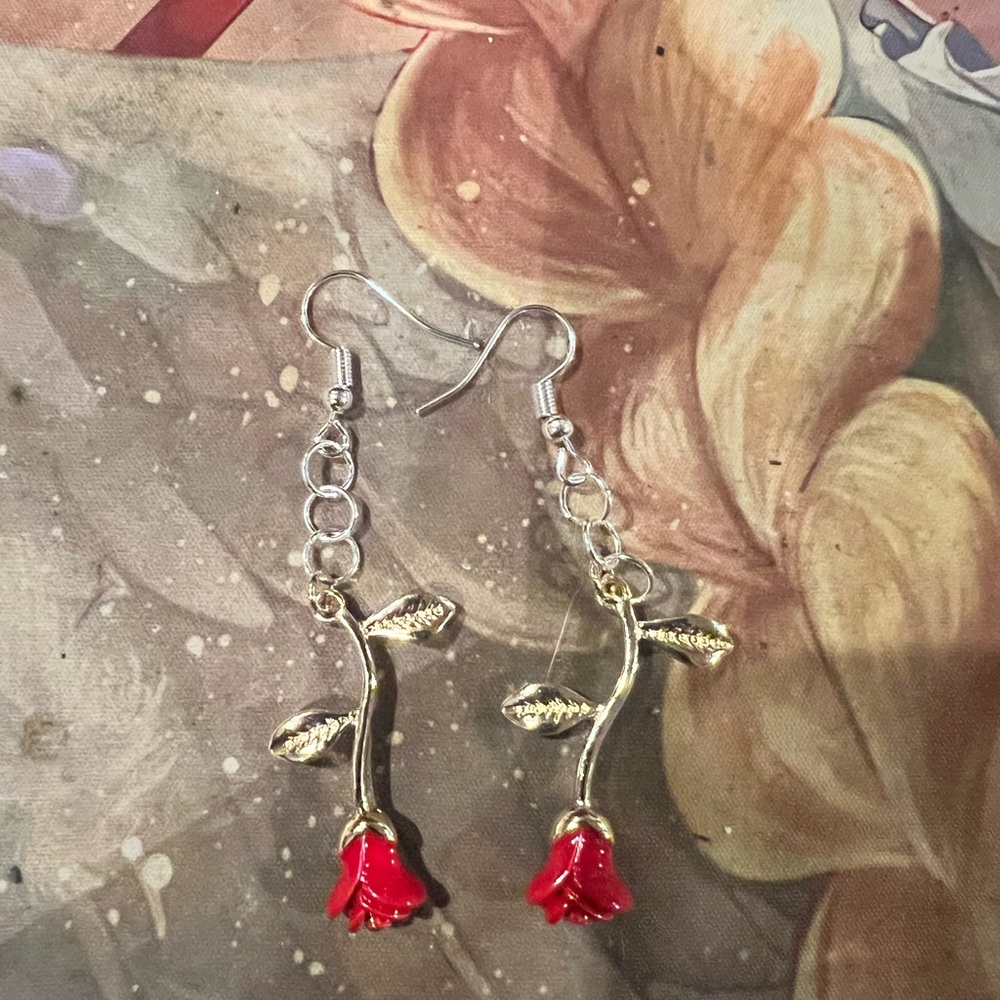 Rose dangling earrings